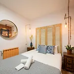 Off Beat - Self-check-in - Sleep Conscious 3* San Sebastian